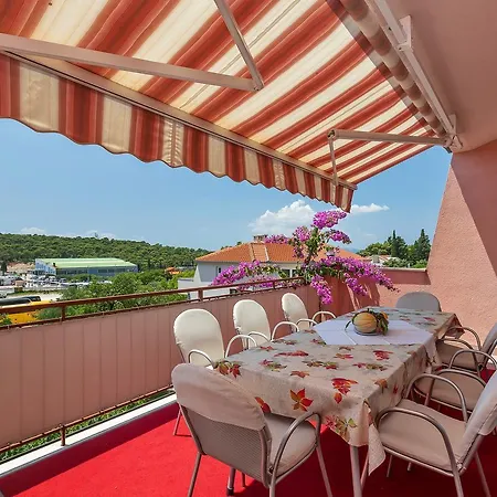 Apartman Roza Makarska