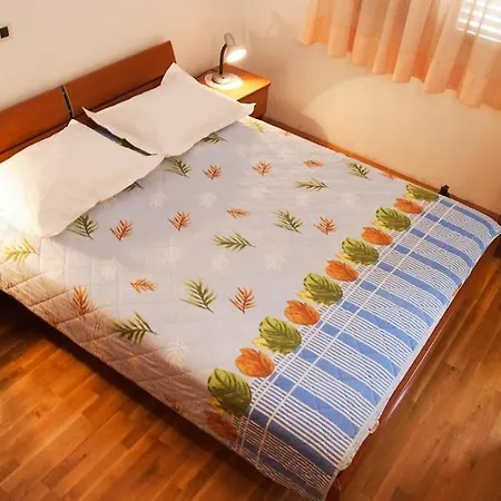 Roza Makarska